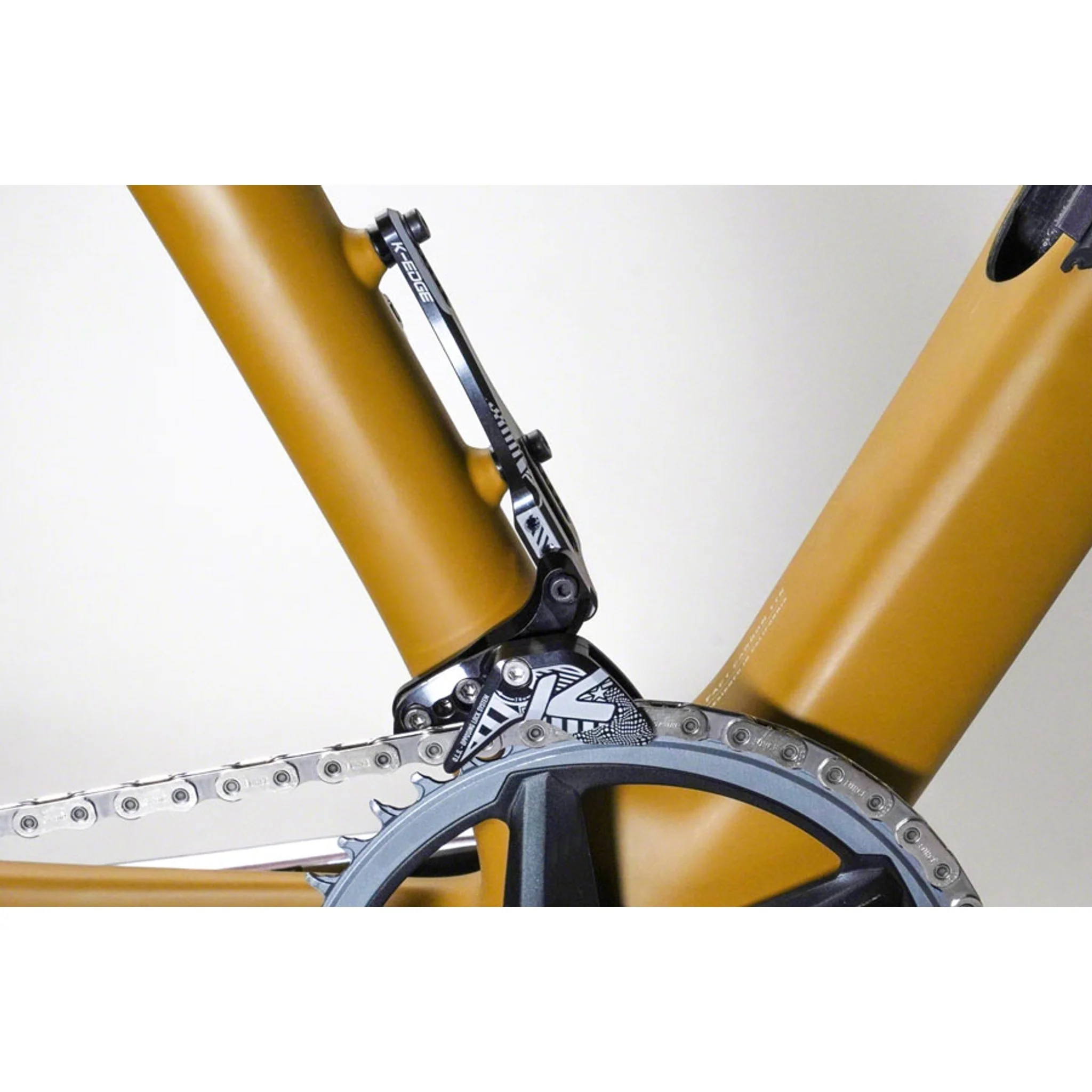 1x Race W Chain Guide - For Single Chainring, Water Bottle Attachment Point, Black/White - Image 3