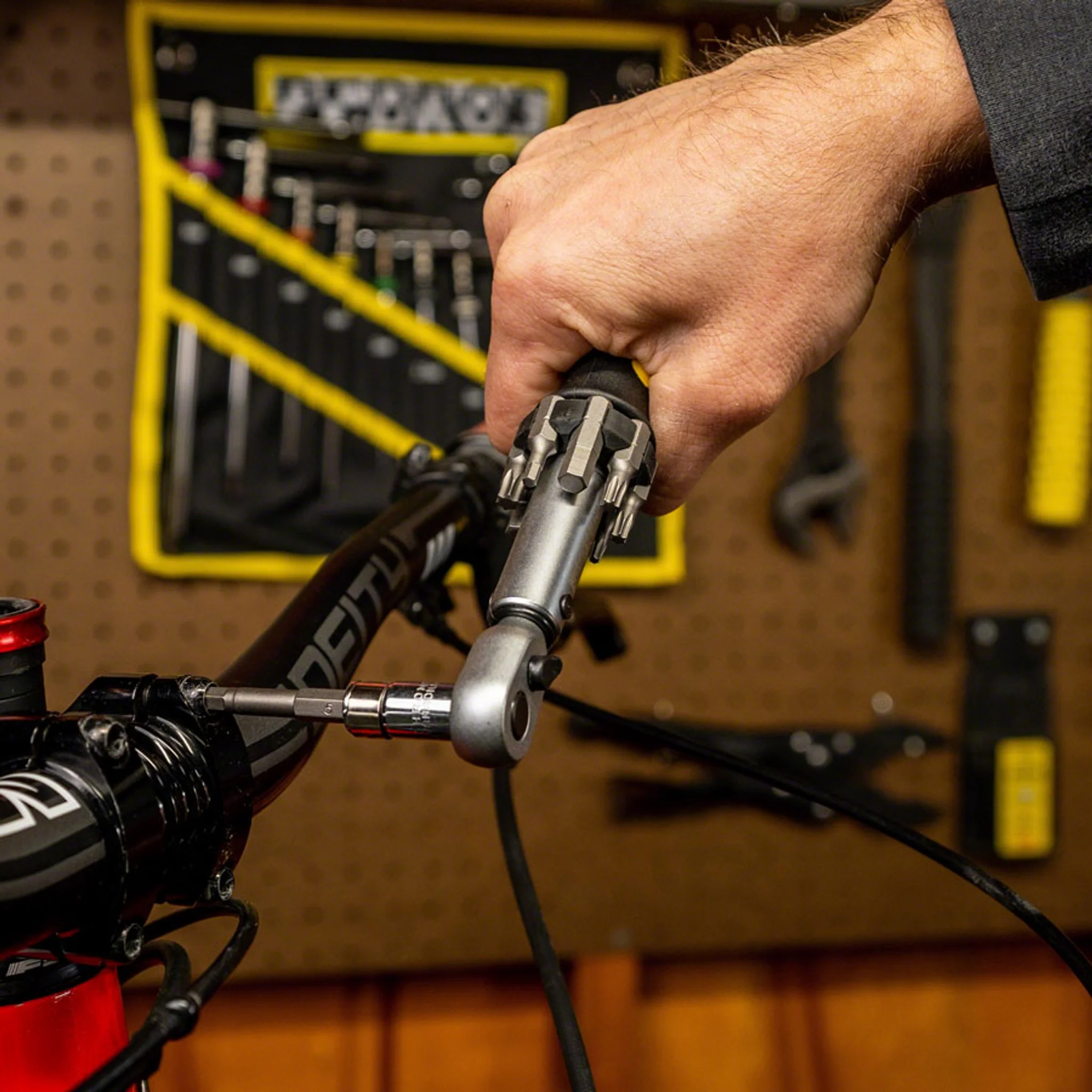 Demi Torque Wrench II and Bit Set - Image 9