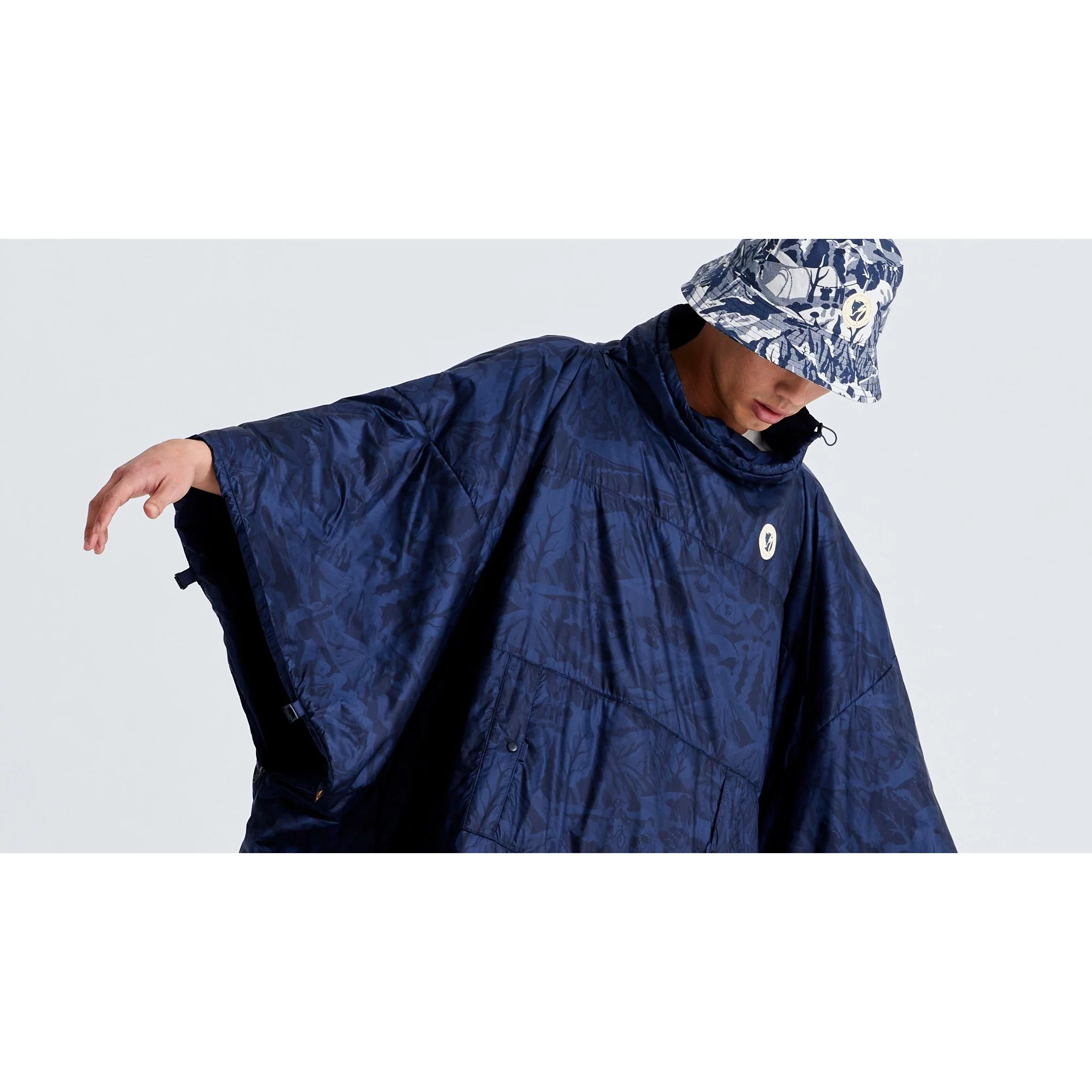 Specialized/Fjällräven Sleep Poncho - Image 13