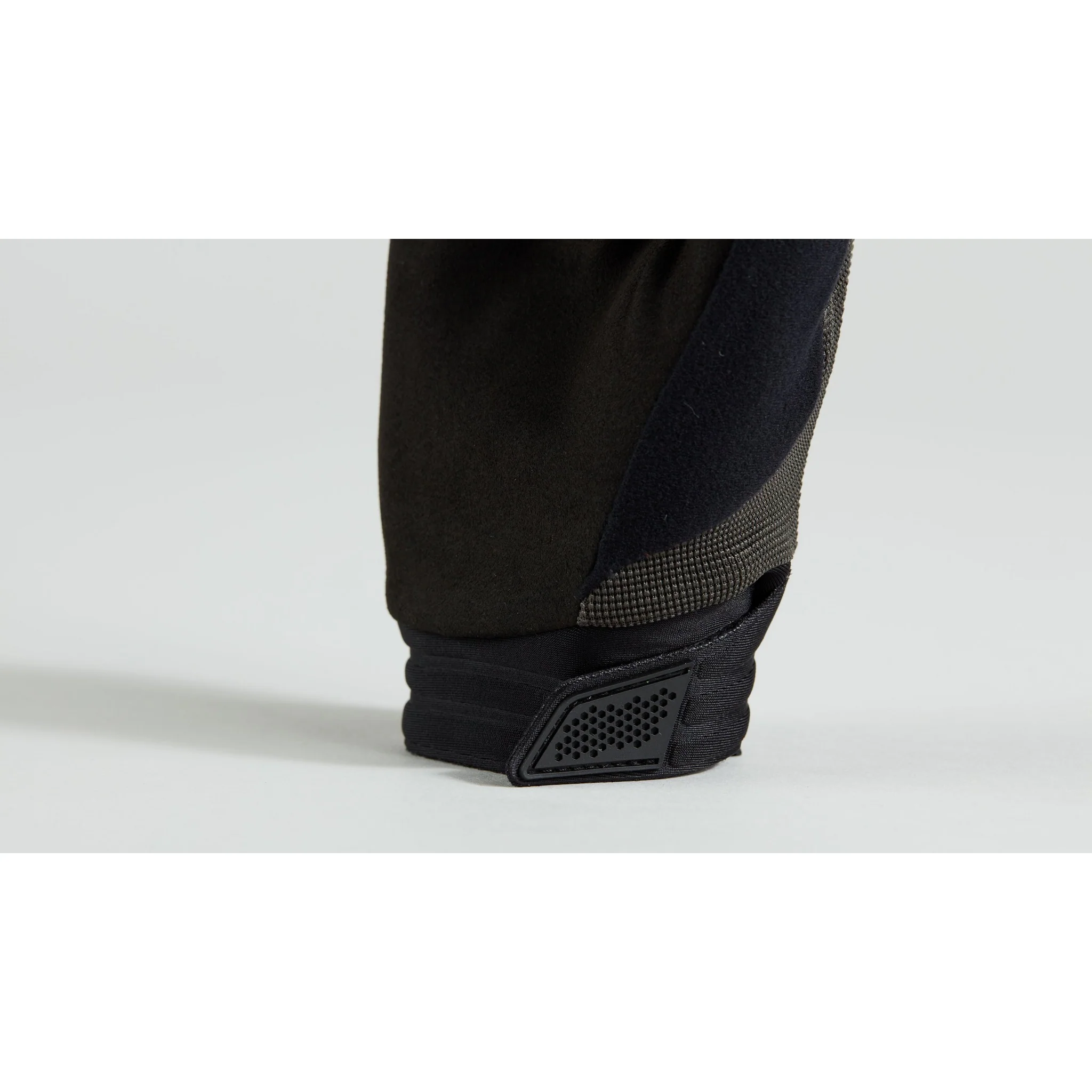 Women's Trail Gloves - Image 7